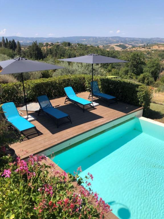 VILLA TOSCANA - PISCINA PRIVATA E JACUZZI -CERTALDO - Chambres d'hôtes Tresanti