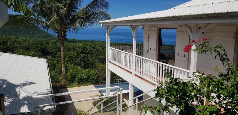 REVE BLEU - Villa classée 4* vue mer - 6 pers - B&B Deshaies