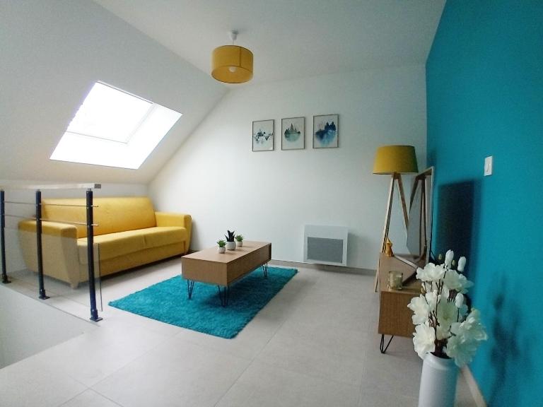 T2 NEUF DANS MAISON RENOVEE - B&B Mésigny