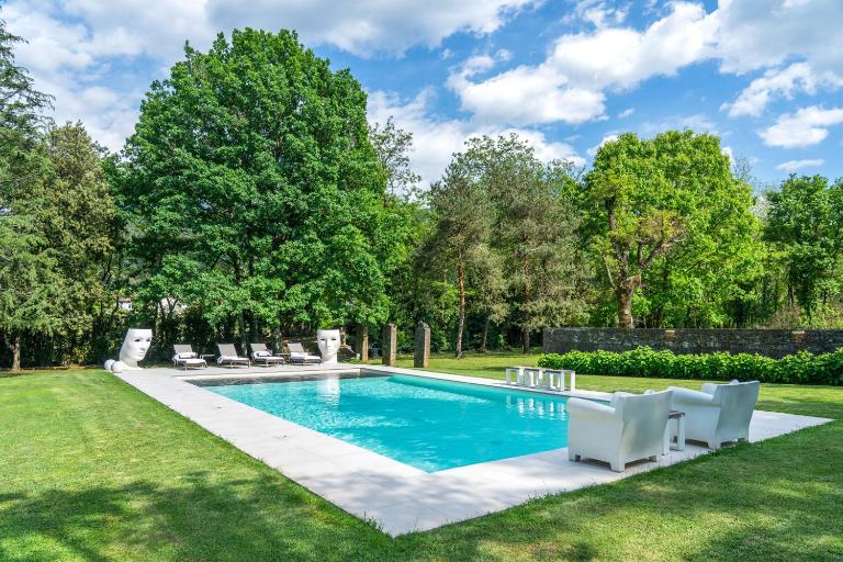 Villa Vittoria ,Tennis Court, Pool , Jacuzzi & Gym - B&B Lucca
