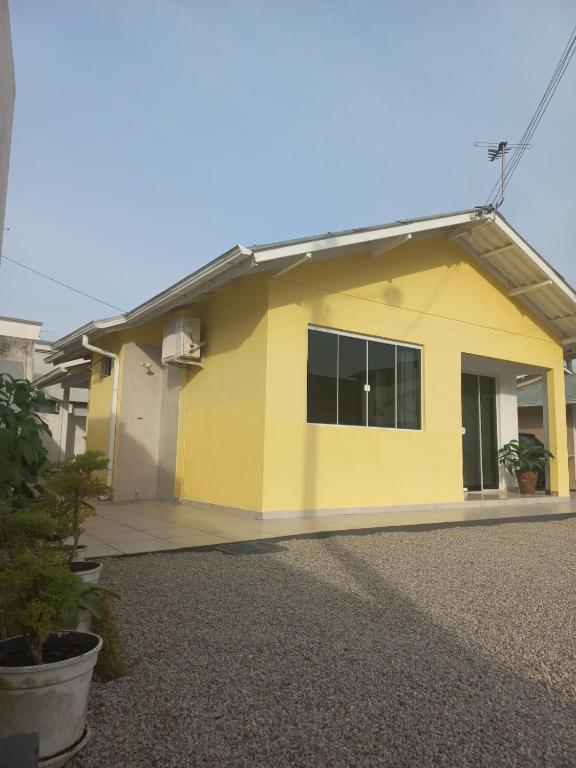 Refúgio da Camboa - Casa Amarela - B&B Governador Celso Ramos