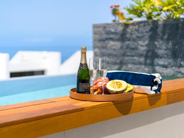 Aquasuites Luxury Apartament B07 - B&B Los Gigantes