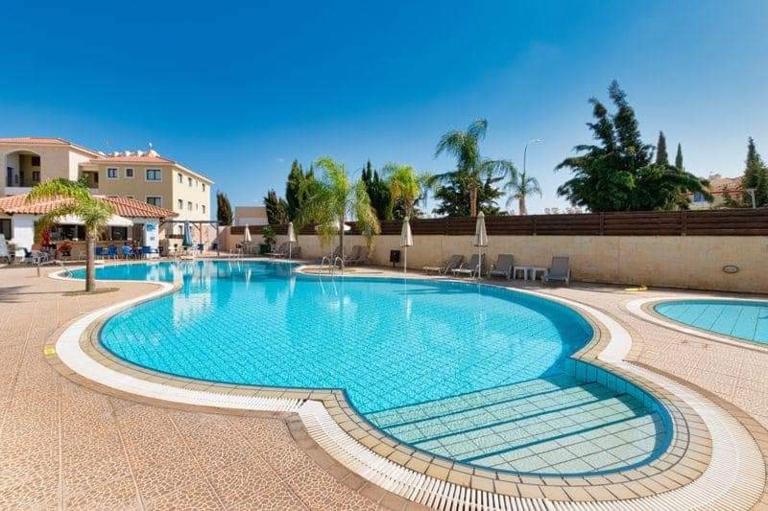 Kyklades Resort Excellence - B&B Paralímni