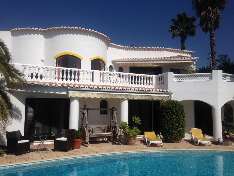 Villa Tobias - Bed and Breakfast Carvoeiro