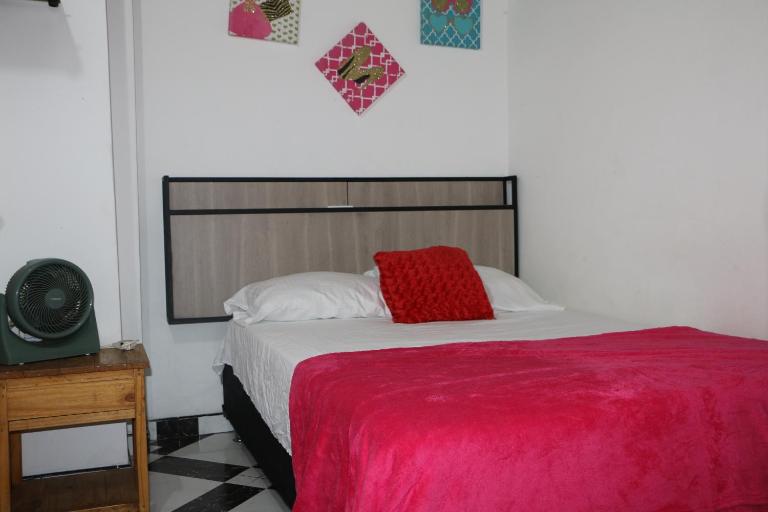 Aparta Suite Torre De Prado 302 - B&B Medellín