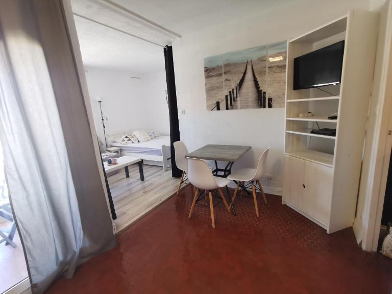 Soleil Levant 2 - En bord de mer - Superbe Appartement Cosy - Accès direct plage - Proche Commerces et Animations - B&B Le Barcarès