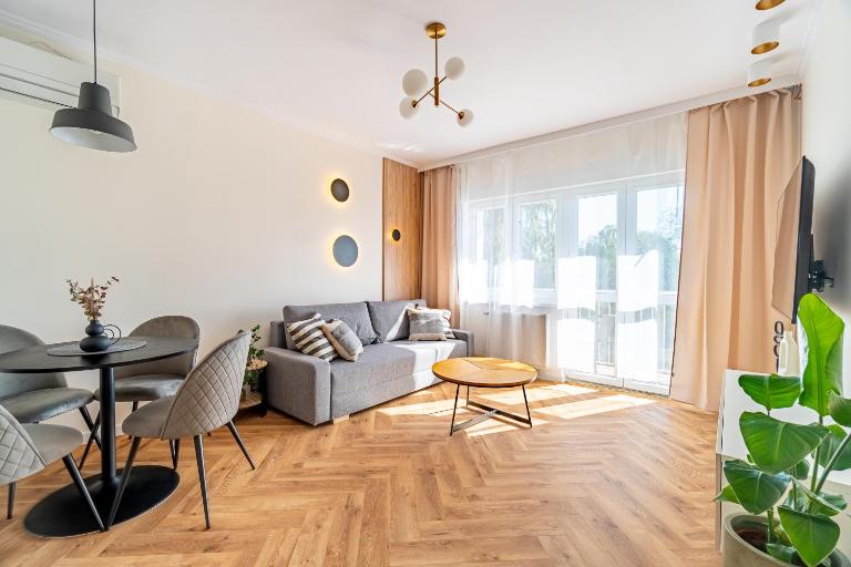 Apartament Radosny, Klimatyzacja, PW INVEST HOME - Bed and Breakfast Kędzierzyn-Koźle