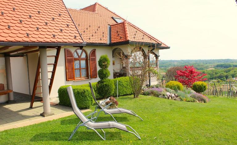 Villa Lotus - Bed and Breakfast Štrigova