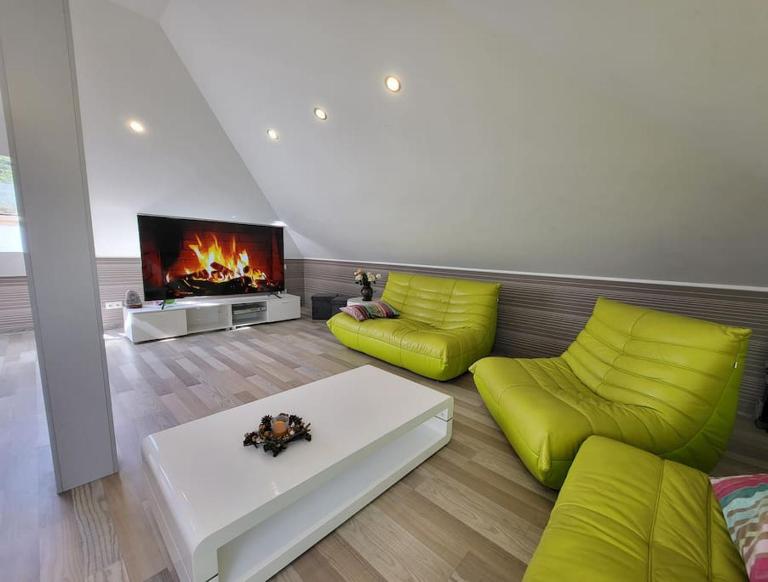 Velvet loft apartment city centre - B&B Narva-Jõesuu