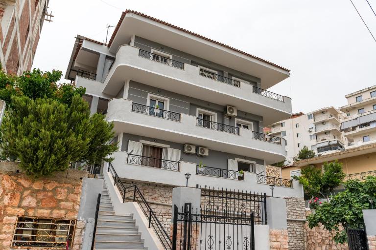 A&V Apartments - Ferienwohnung Saranda