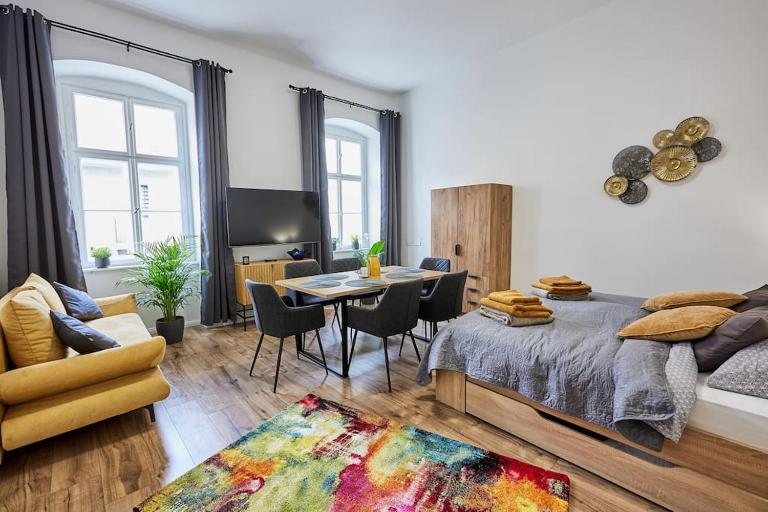 Várfal Apartman - Ferienwohnung Ödenburg
