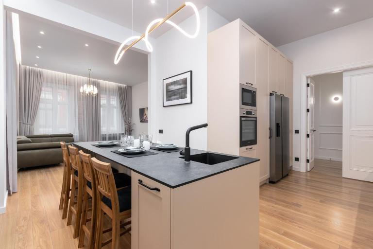 A++ Executive apartment with luxury sauna room - Bed and Breakfast Riga