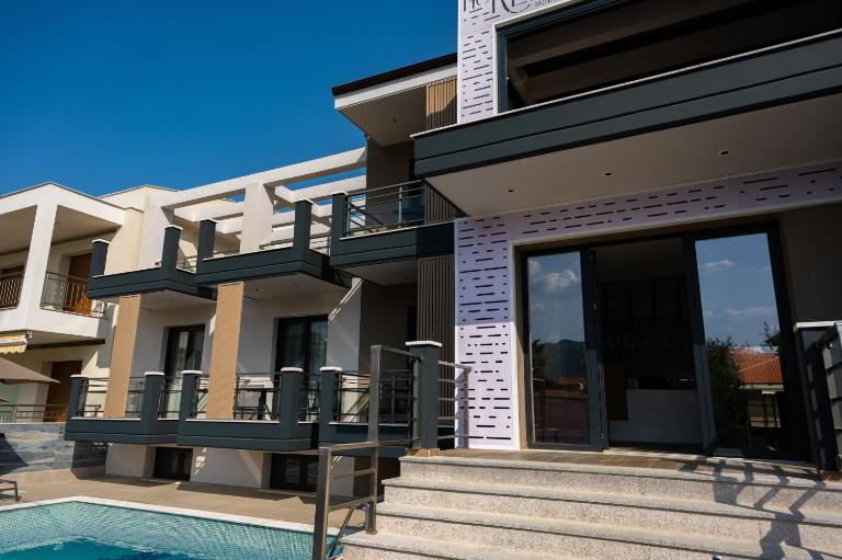 Horeizons Modern Living - B&B Nea Vrasna