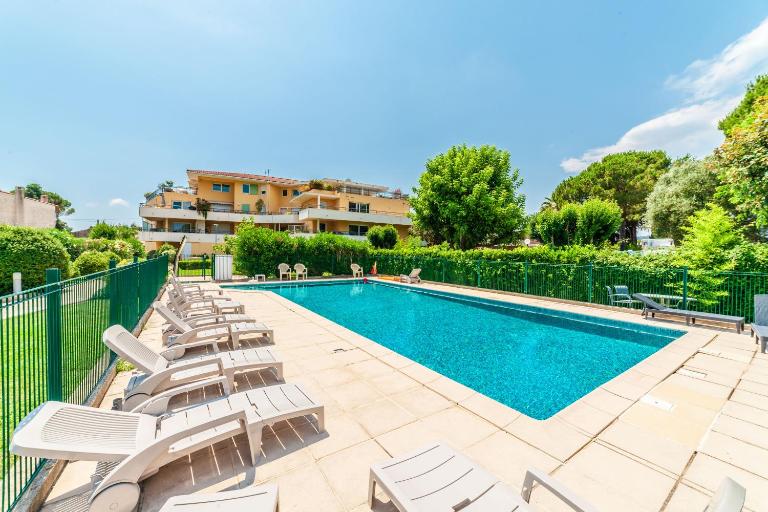 Appartement Mandelieu sur les berges de Siagne - Ferienwohnung Mandelieu-la-Napoule