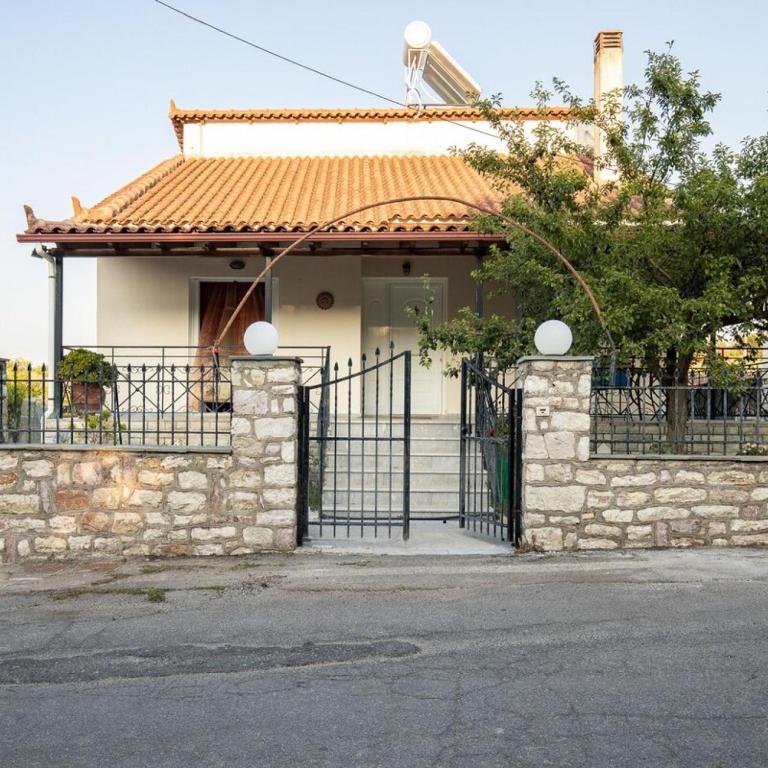 Neromilos Harmony - Roussis Residence - B&B Nerómylos