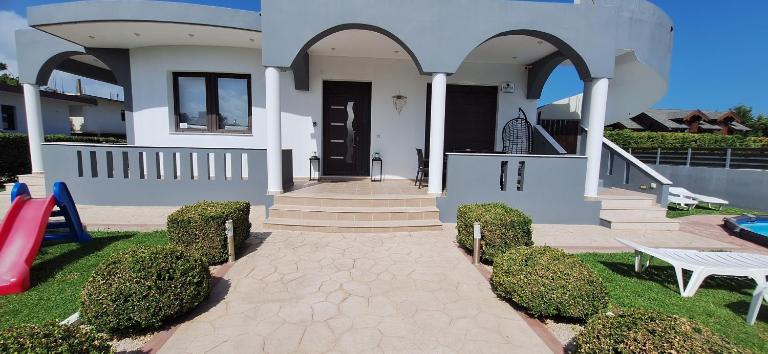 Rhodian Villa - Bed and Breakfast Kremastí