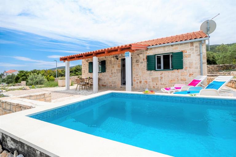 Vineyard House & Olive Grove House - Bed and Breakfast Račišće