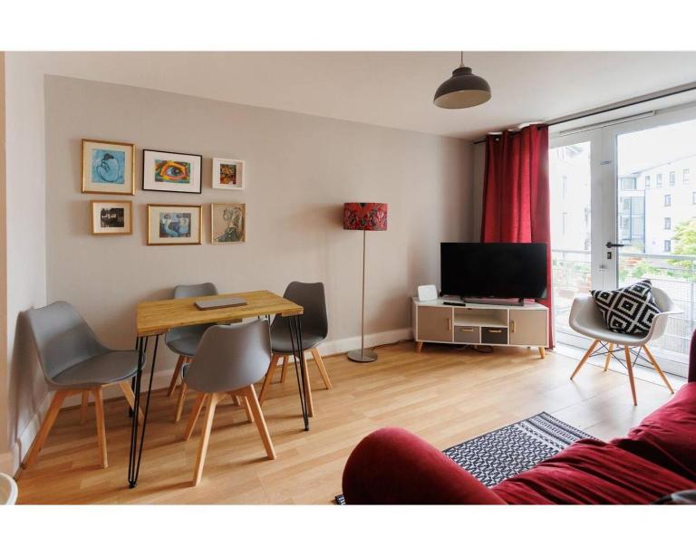 Central Belfast Apartments Queen's Quarter - B&B Belfast