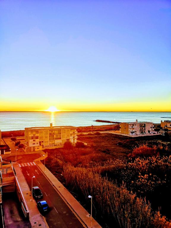 Beach,s House in Playa del Puig - B&B La Torre