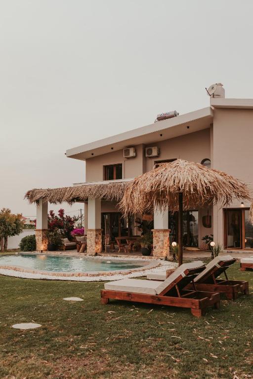 Maya pool & mountain view villa - Bed and Breakfast Koskinoù