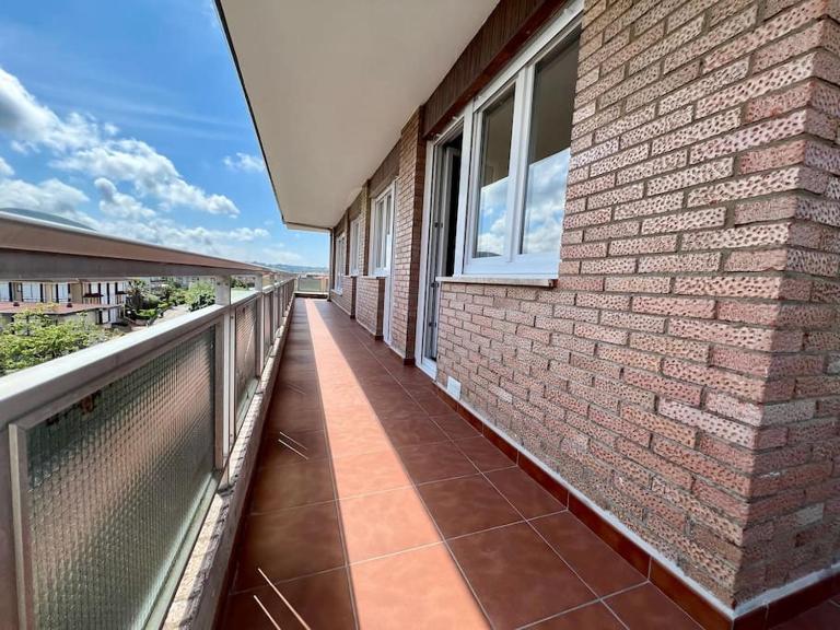 Stylish host ,Fabuloso piso a 100m de la playa del Ris - B&B Noja