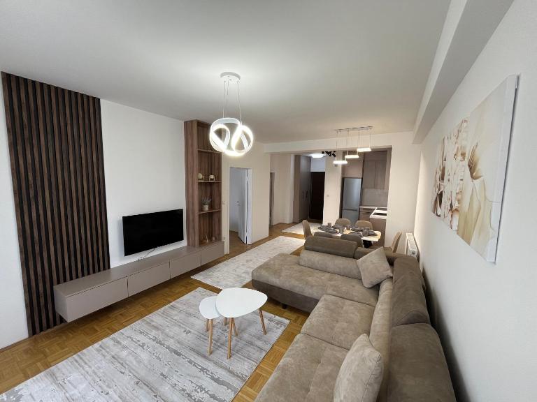 Skyline Serenity Apartment - B&B Prizren