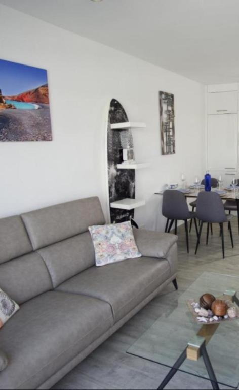 Apartment Cucharas Beach - Pool - Beach 2 min - Free AC & Wifi - Chambres d'hôtes Costa Teguise