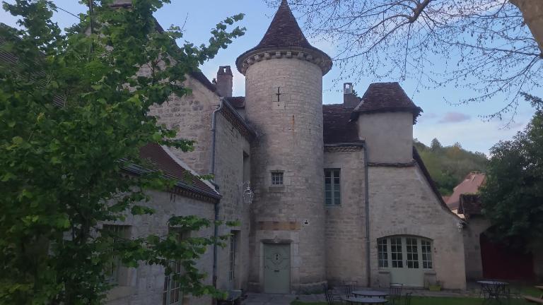Chambres d'hotes Domaine de Feneyrol - B&B Vaillac