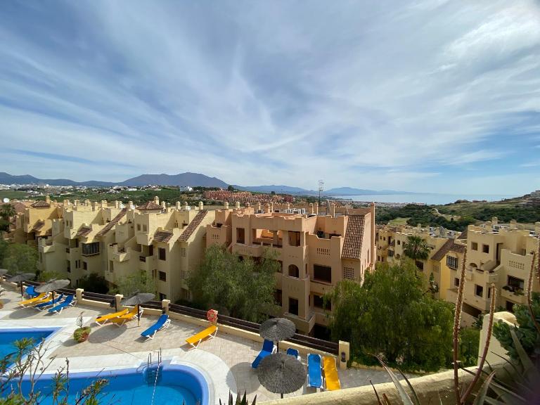 Golf, Relax and Explore Apartment - Chambres d'hôtes Manilva