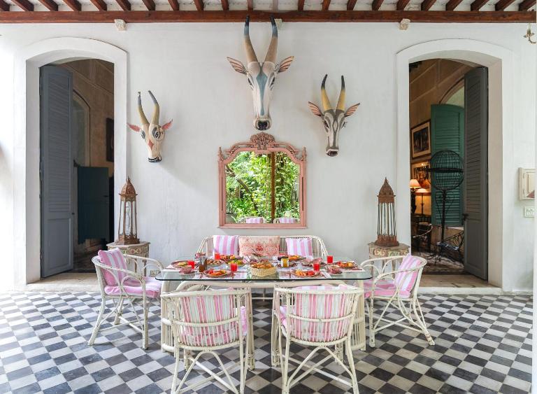 Maison Twenty Six - A LuxUnlock Private Retreat - B&B Puducherry