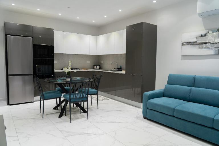 Southview Luxury Penthouse - B&B Birżebbuġa