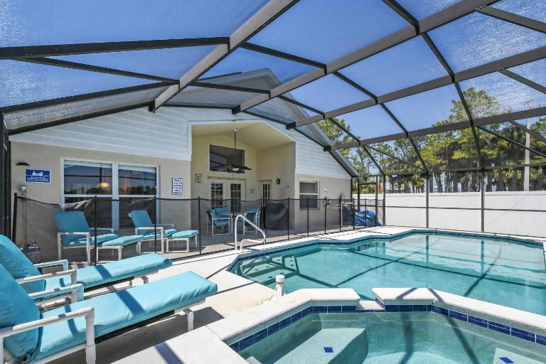 Wheelchair accessible Lakeview 4BR house with pool spa themed rooms game room - Ferienwohnung Kissimmee