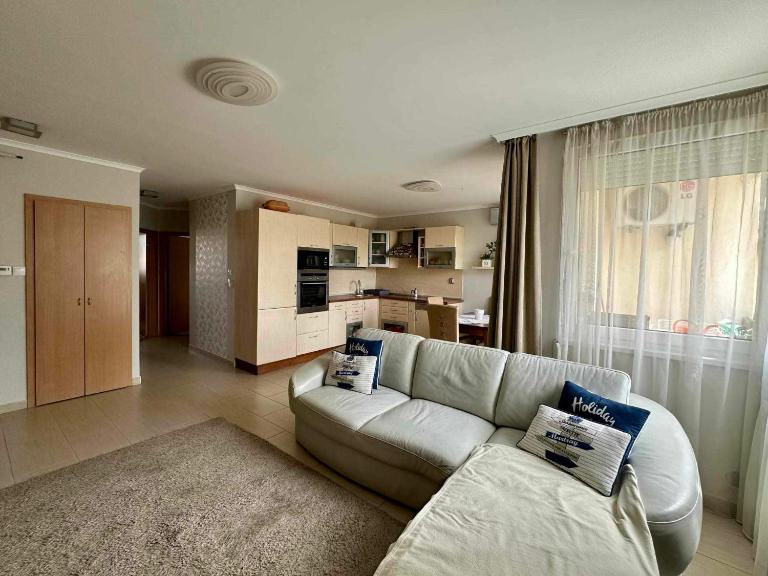 Sweet Home Apartment - Bed and Breakfast Keszthely