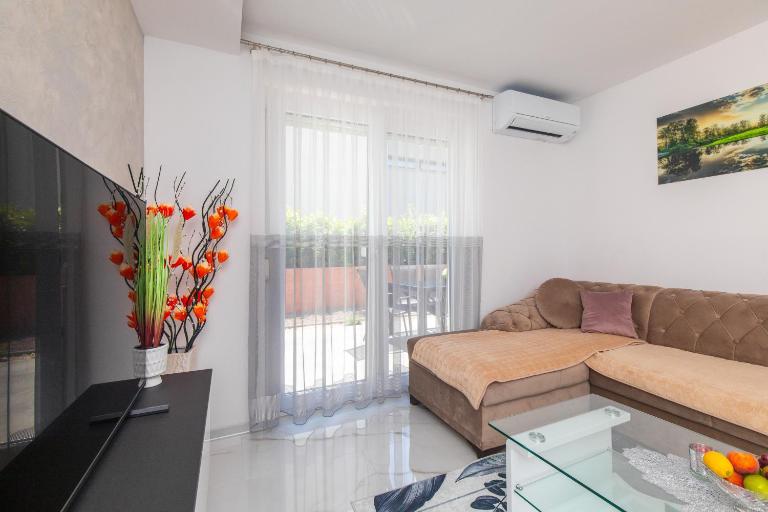 Apartman MAJETIC - Ferienwohnung Krk