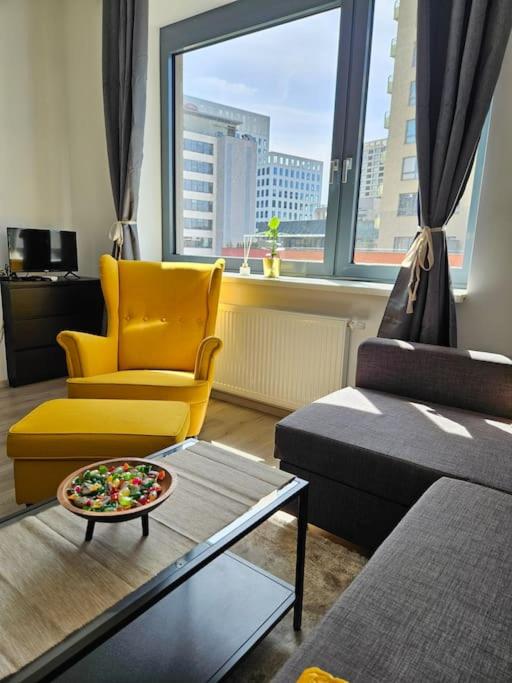 Trendy & Quiet Urban Oasis Flat - B&B Bratislava