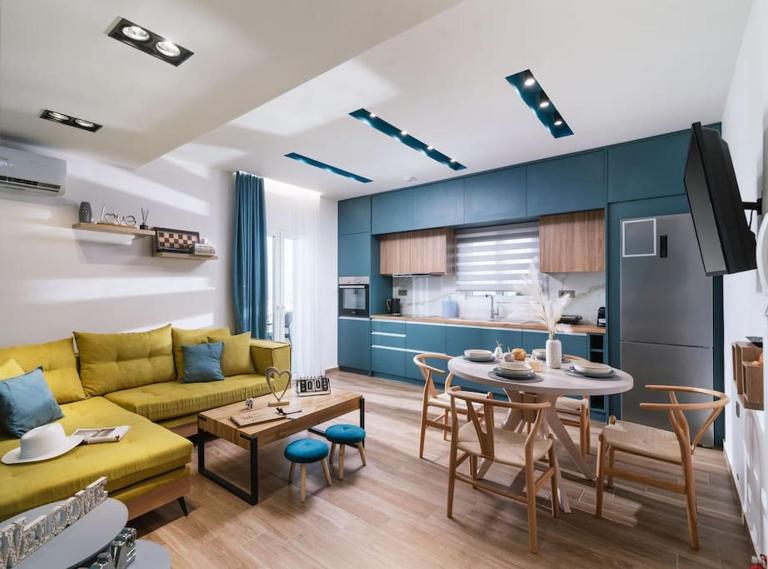 Blue Apartment in the Hill - Ferienwohnung Moíres