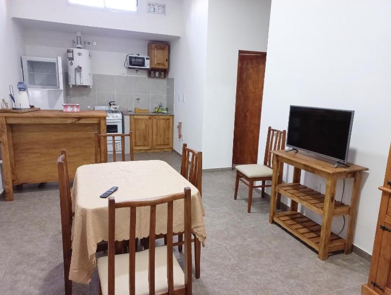 Departamento Alquiler Temporal Zona La Rural - Bed and Breakfast San Carlos de Bolívar