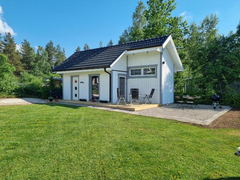 Attefallshuset Toftahöjden 7 - B&B Vaxjo
