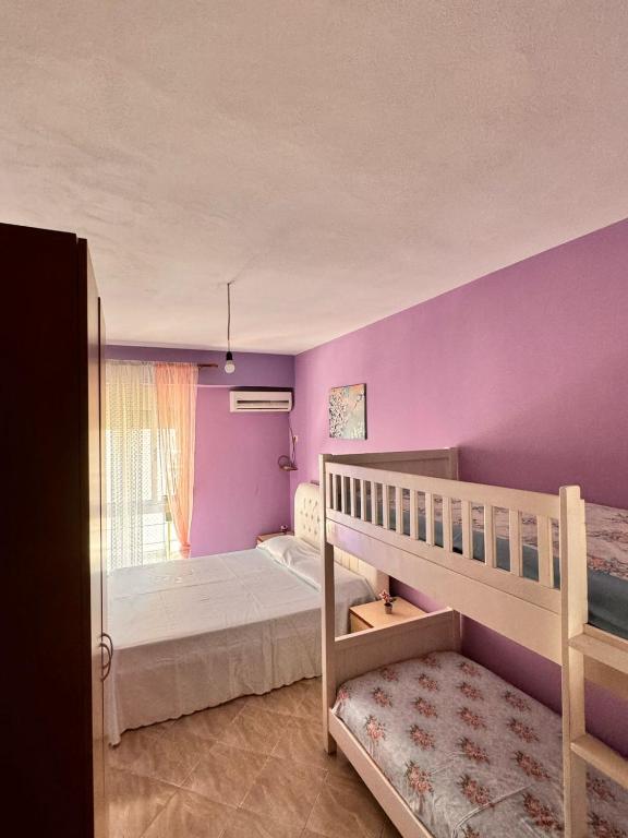 HOLIDAY APARTMENTs 2 - Bed and Breakfast Durrës