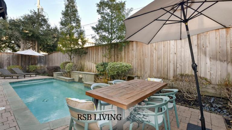 Holiday Luxurious 6BR 3,5BA Wifi And Pool - Chambres d'hôtes Houston