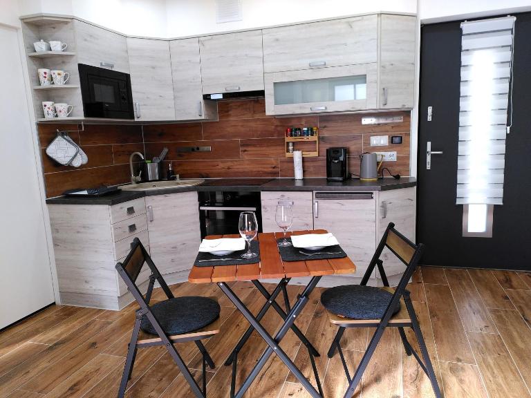 Little Gem - Ferienwohnung Binningen