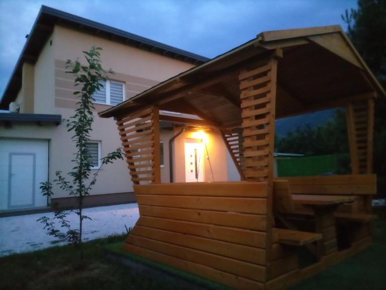 Villa NEA Ilidza - Bed and Breakfast Sarajevo