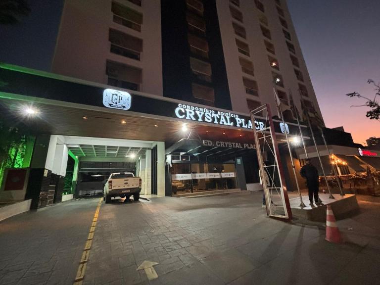 712 - FLAT para temporada em Goiania-proximo ao Parque Areião - B&B Goiânia