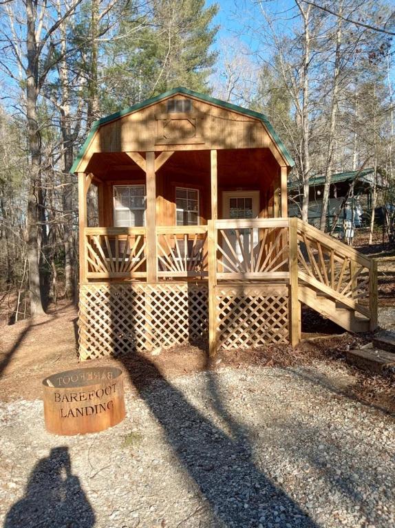 Charming 1 BR Compact Cabin - B&B Marion