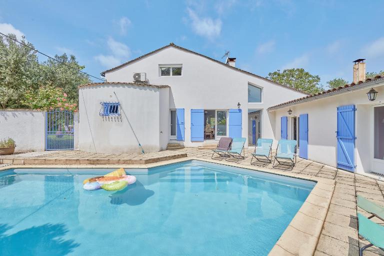 Mas Blanc Monfaucon - Grande maison avec piscine - Ferienwohnung Monfaucon