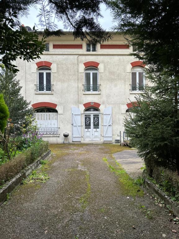 La Maison des Chanoines - Chambres d'hôtes Verdun