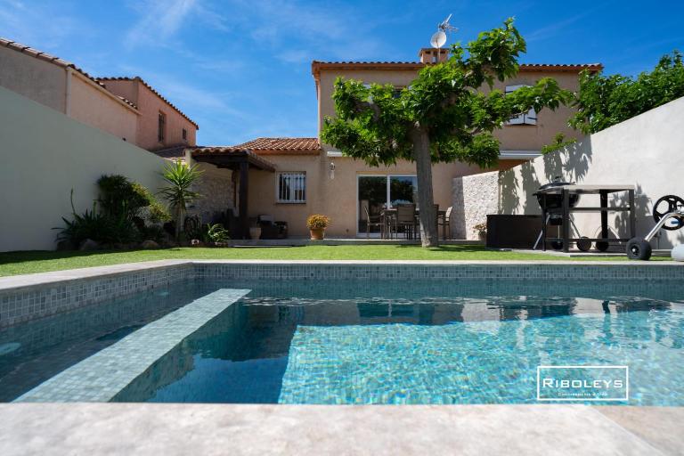 Riboleys - Villa avec clim et piscine privée - B&B Vias