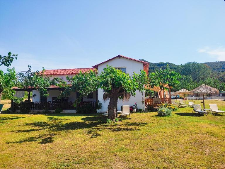 ACHILLEAS PEACEFUL PLACE - B&B Limin Sykias