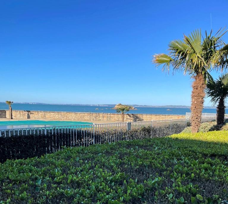 Appartement Belle Vue Mer- piscine - B&B Douarnenez