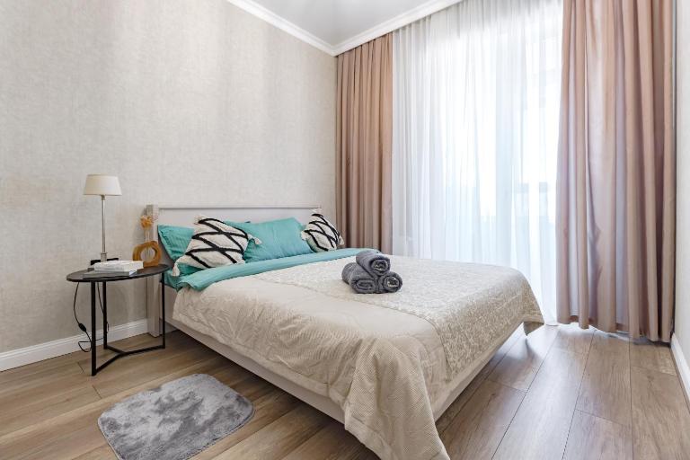 Уютная квартира со свежим ремонтом на левом берегу - Bed and Breakfast Taldykol’